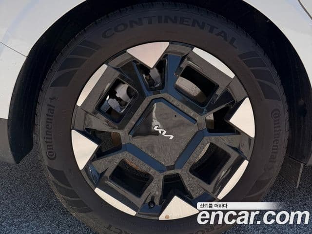 Kia Carnival 2025 — фото 14 из 20