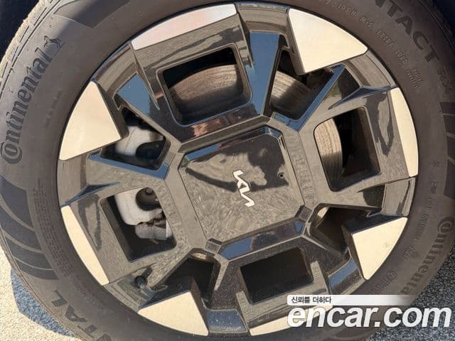 Kia Carnival 2025 — Şəkil 15/20