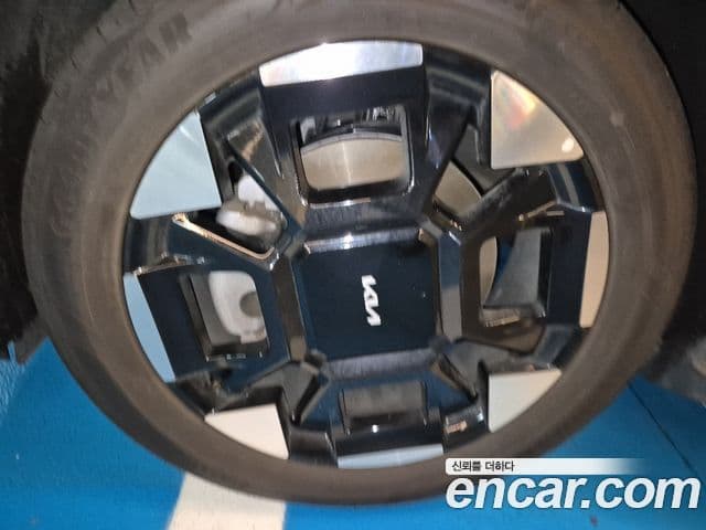 Kia Carnival 2024 — фото 5 из 15