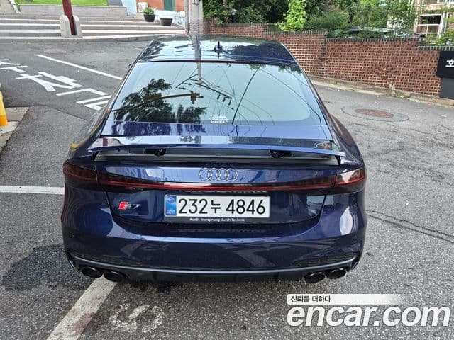 Audi A7 2021 — Şəkil 4/11
