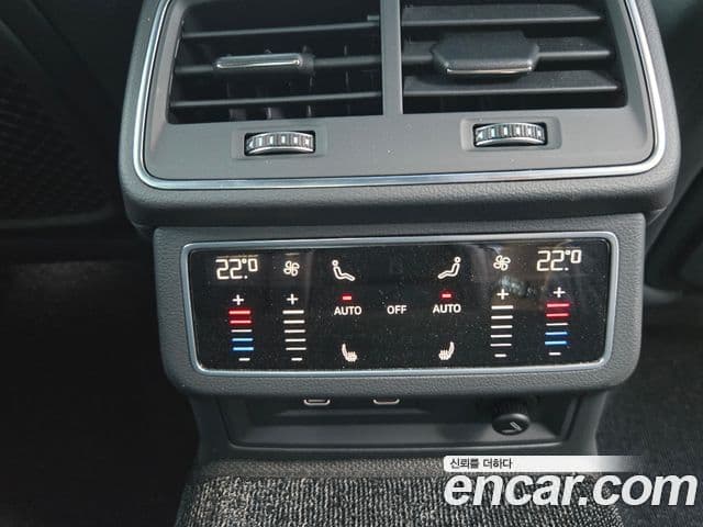 Audi A7 2021 — Şəkil 9/11