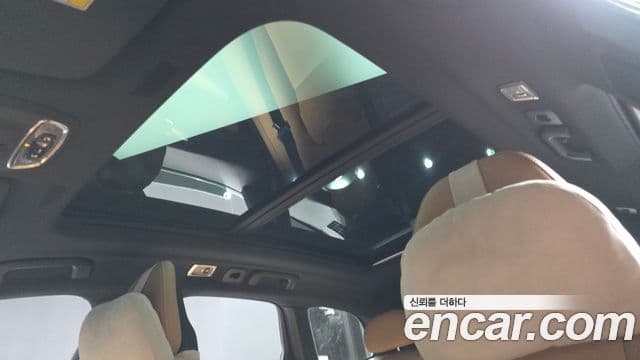 Volvo XC60 2018 — ფოტო 19/20