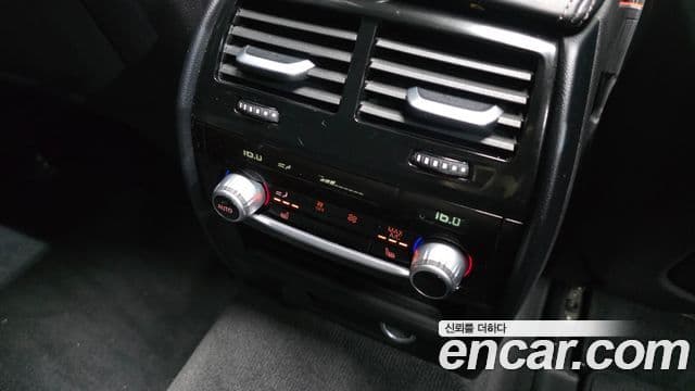 BMW 5 Series 2019 — Фото 18/20