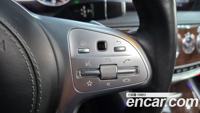 Mercedes-Benz S-Class 2019 — Photo 19/30