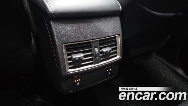 Lexus NX300h 2019 — Şəkil 18/20