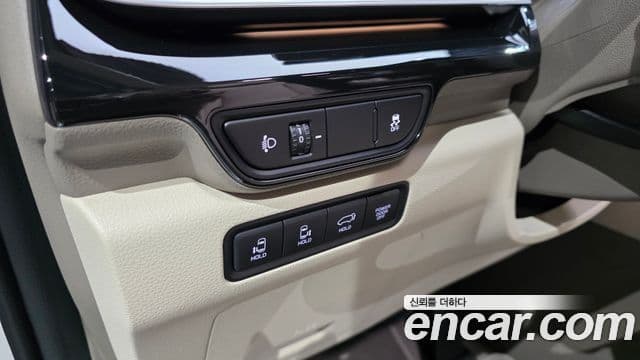 Kia Carnival 2025 — Фото 13/20