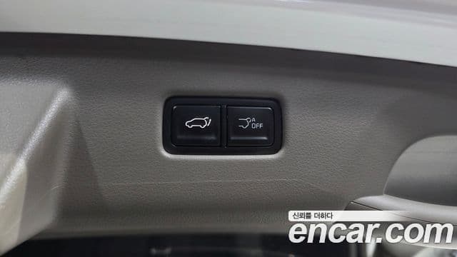 Kia Carnival 2025 — Фото 19/20