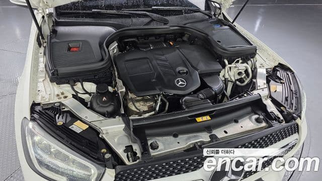 Mercedes-Benz GLC-Class 2020 — Şəkil 6/20