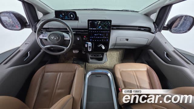 Hyundai Staria 2021 — ფოტო 7/20
