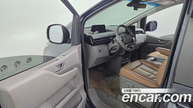 Hyundai Staria 2021 — ფოტო 10/20