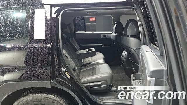 Hyundai Santa Fe 2025 — ფოტო 11/20