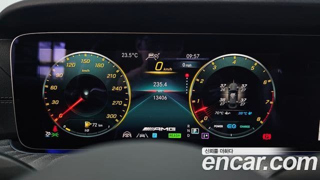 Mercedes-Benz AMG GT 2023 — фото 8 из 20