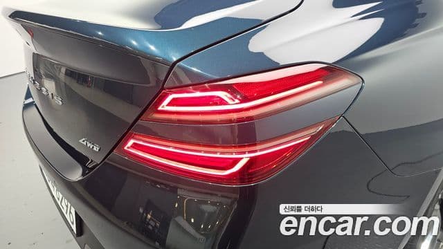 Genesis G70 2022 — Photo 11/31