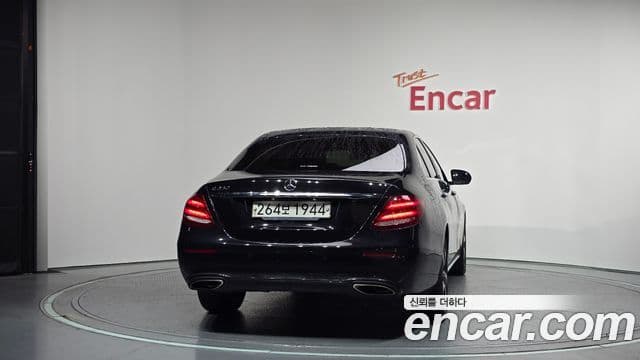 Mercedes-Benz E-Class 2019 — Şəkil 4/20