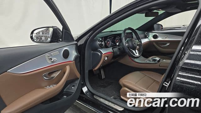 Mercedes-Benz E-Class 2019 — Şəkil 10/20