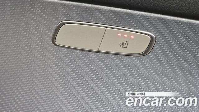 Mercedes-Benz E-Class 2019 — Şəkil 19/20