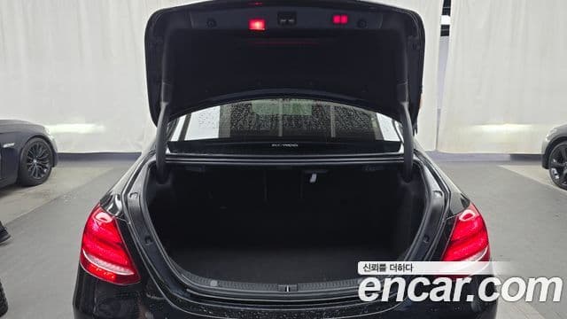 Mercedes-Benz E-Class 2019 — Şəkil 20/20
