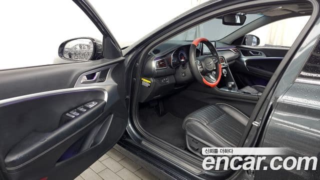 Genesis G70 2019 — ფოტო 15/19