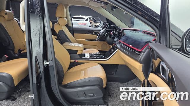 Kia Carnival 2020 — фото 11 из 20