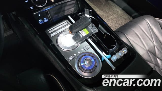 Genesis Electrified G80 2020 — ფოტო 9/20