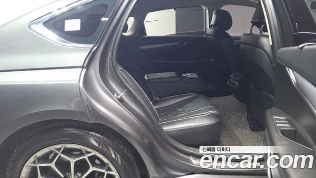 Genesis Electrified G80 2020 — ფოტო 11/20