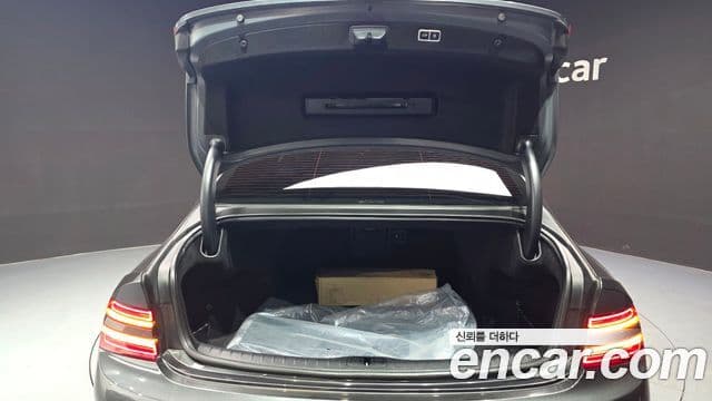 Genesis Electrified G80 2020 — ფოტო 17/20