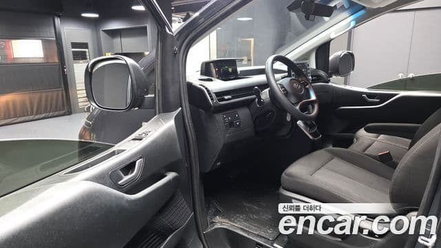 Hyundai Staria 2022 — ფოტო 10/20