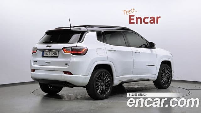 Jeep Compass 2022 — ფოტო 1/20