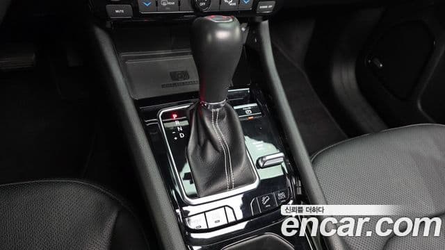 Jeep Compass 2022 — ფოტო 8/20
