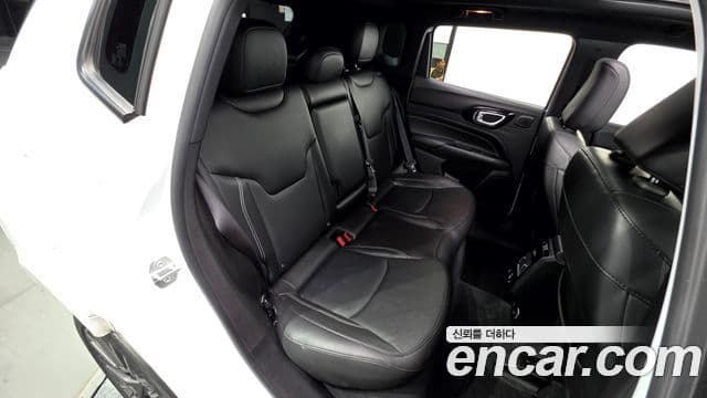 Jeep Compass 2022 — Şəkil 14/33