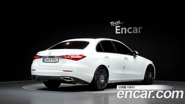 Mercedes-Benz C-Class 2023 — ფოტო 2/20
