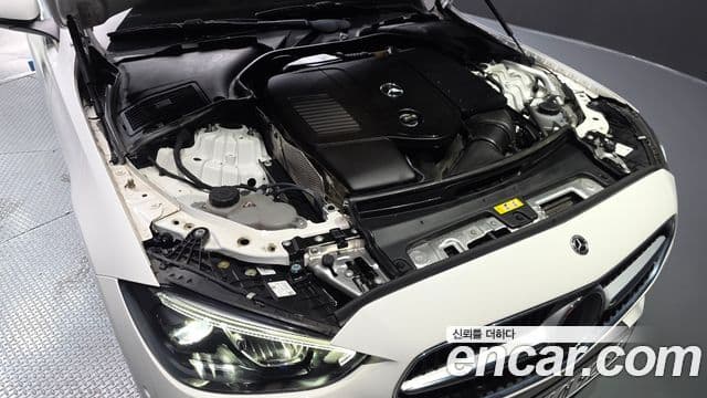 Mercedes-Benz C-Class 2023 — ფოტო 6/20