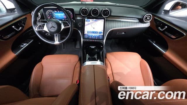 Mercedes-Benz C-Class 2023 — ფოტო 7/20