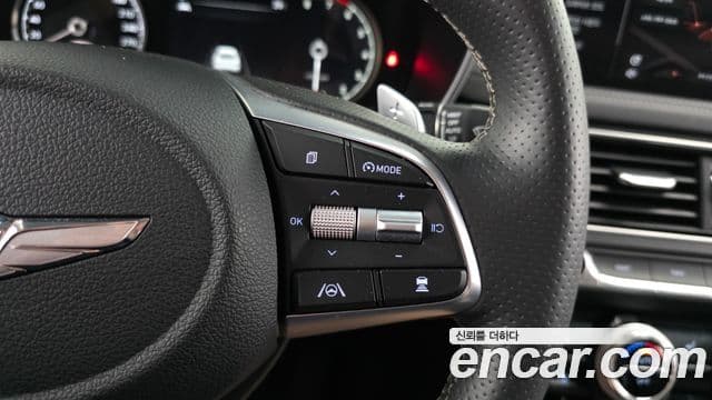 Genesis G70 2023 — ფოტო 16/20