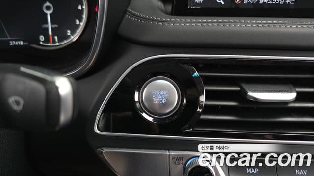 Genesis G70 2023 — ფოტო 18/20