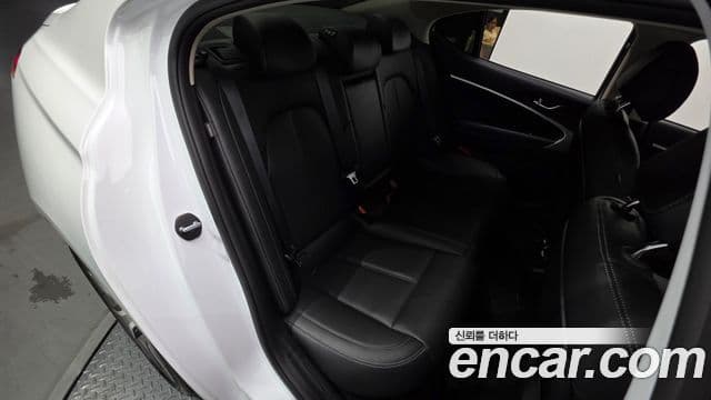 Genesis G70 2023 — Şəkil 7/31