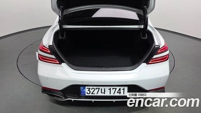 Genesis G70 2023 — Şəkil 28/31