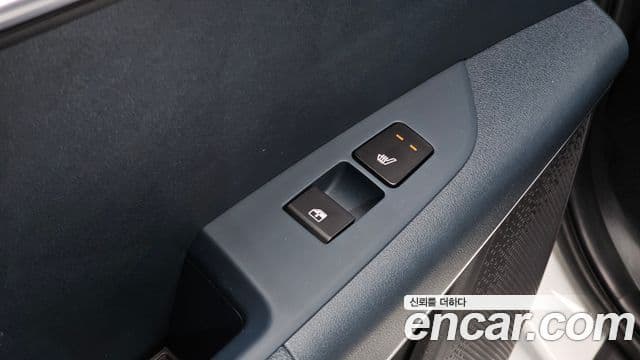 Kia Niro 2023 — Фото 16/20