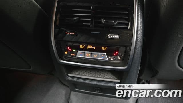 BMW X6 2022 — Photo 10/31