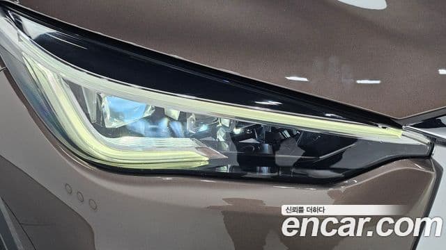 Infiniti QX50 2019 — Photo 28/35