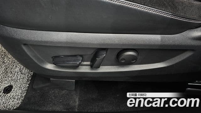 Infiniti QX50 2019 — Photo 17/35