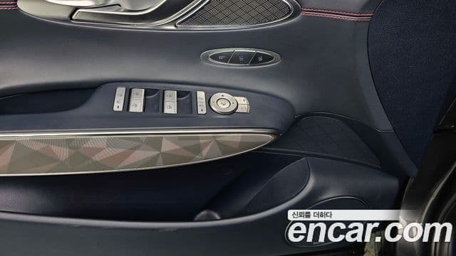 Genesis GV70 2021 — Şəkil 18/20