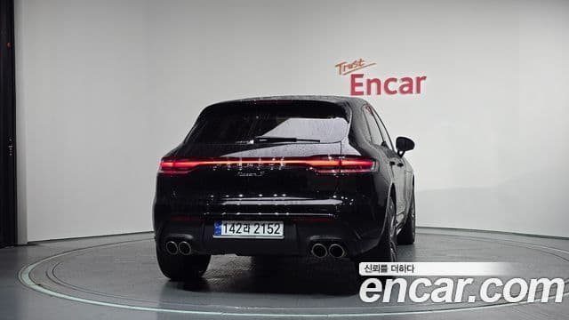 Porsche Macan 2023 — Şəkil 4/20