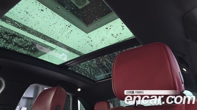 Porsche Macan 2023 — фото 17 из 20