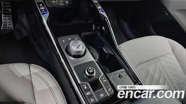 Kia Sorento 2023 — Фото 9/20