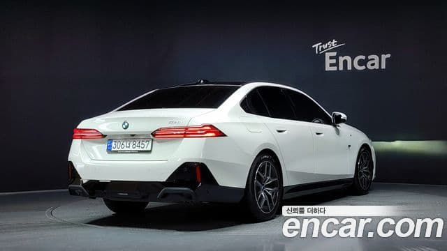 BMW 5 Series 2025 — ფოტო 2/20