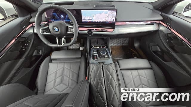 BMW 5 Series 2025 — ფოტო 7/20