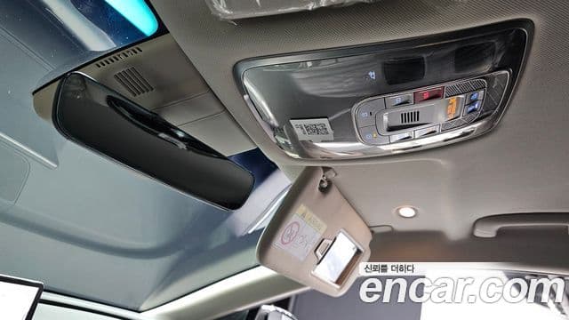Genesis Electrified G80 2022 — ფოტო 18/20