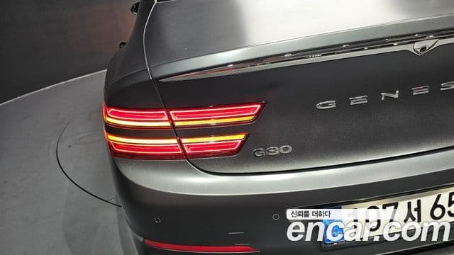 Genesis G80 2022 — Photo 25/30