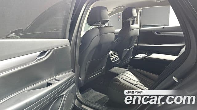 Genesis G80 2022 — Photo 22/30